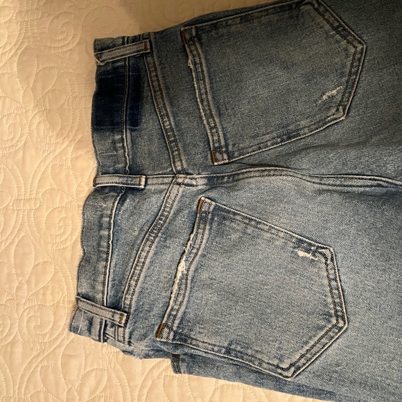 Abercrombie Curve Love split hem jeans - Picture 4 of 6